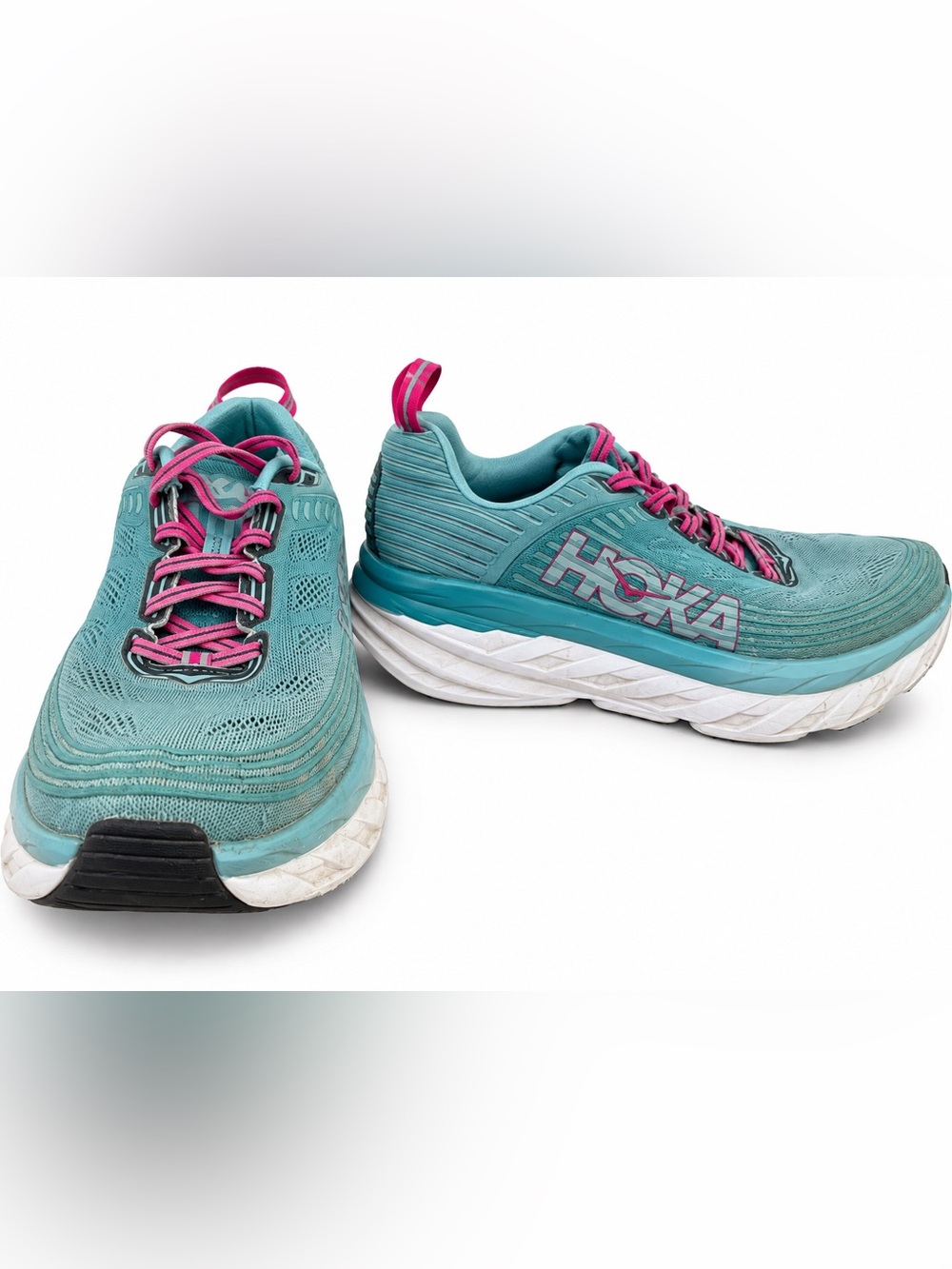 Hoka One One Bondi 6 is a maximalist road-running shoe